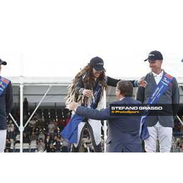 LGCT of Shanghai - The Podium - Jan Tops congratulates Danielle Goldstein Shanghai, Shanghai Expo - 4 May 2019 - ph.Stefano Grasso/LGCT