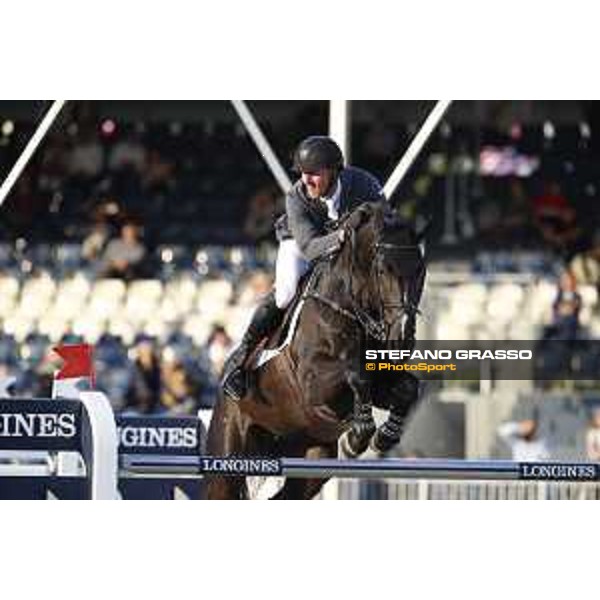 LGCT of Shanghai - Jur Vrieling on VDL Glasgow Vh Merelsnest NOP Shanghai, Shanghai Expo - 4 May 2019 - ph.Stefano Grasso/LGCT