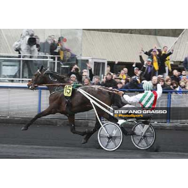 Frank Nivard with Meaulnes di Corta wins the Prix d\' Amerique 2009 Paris-Vincennes, 25th january 2009 ph. Stefano Grasso
