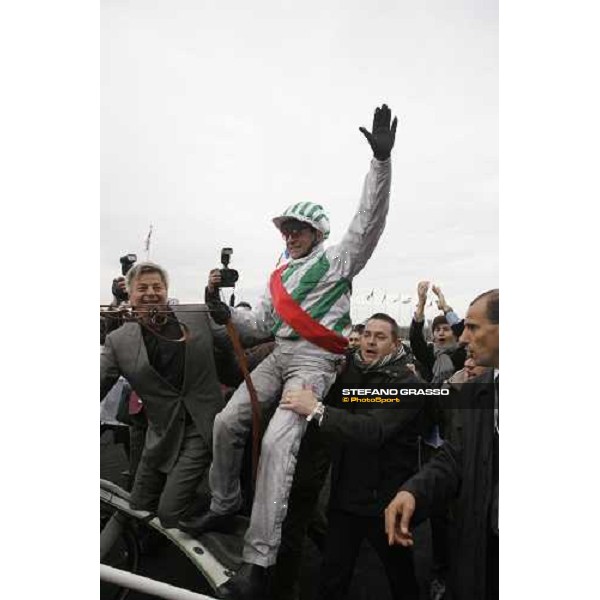 Frank Nivard with Meaulnes du Corta parading with the owner after winning the Prix d\' Amerique 2009 Paris-Vincennes, 25th january 2009 ph. Stefano Grasso