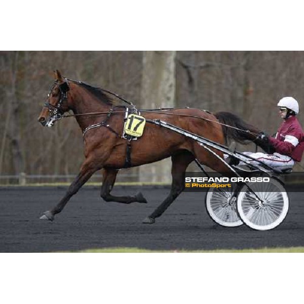 Jean Michel Bazire warming up with Exploit Caf before the start of the Prix d\' Amerique 2009 Paris-Vincennes, 25th january 2009 ph. Stefano Grasso