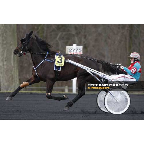 Pippo Gubellini warming up with Ghibellino before the start of the Prix d\' Amerique 2009 Paris-Vincennes, 25th january 2009 ph. Stefano Grasso