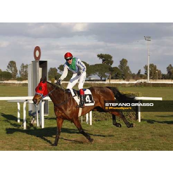 Josef Bartos on Paracchini wins the 59.a Gran Corsa Siepi di Roma. Roma, 15th february 2009 ph. Stefano Grasso