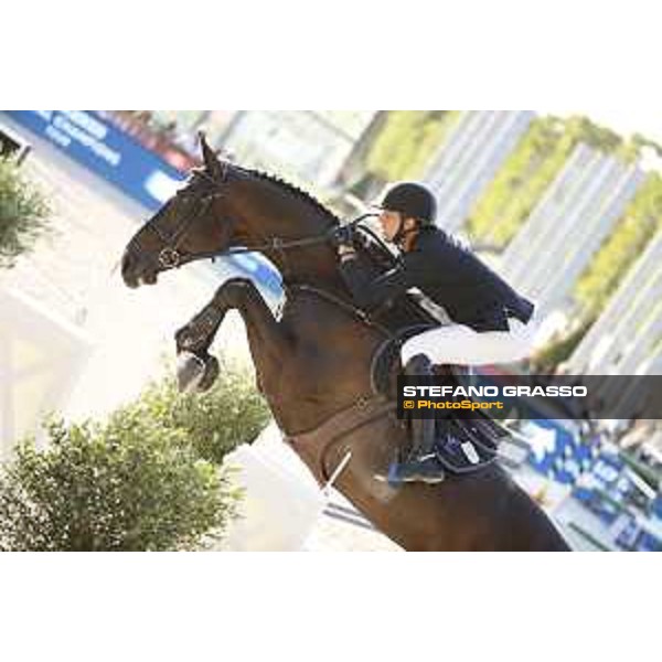 LGCT of Paris - Grand Prix - Kevin Staut (FRA) on Calevo 2 - Paris, Champ de Mars - 6 July 2019 - ph.Stefano Grasso/LGCT
