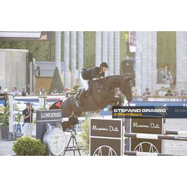 LGCT of Paris - Grand Prix - Kevin Staut (FRA) on Calevo 2 - Paris, Champ de Mars - 6 July 2019 - ph.Stefano Grasso/LGCT