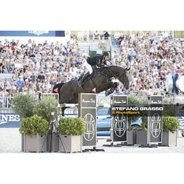 LGCT of Paris - Grand Prix - Kevin Staut (FRA) on Calevo 2 - Paris, Champ de Mars - 6 July 2019 - ph.Stefano Grasso/LGCT