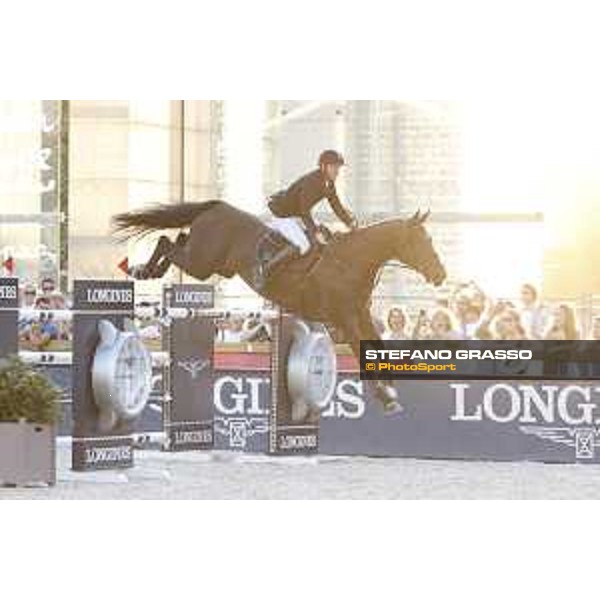 LGCT of Paris - Grand Prix - Kevin Staut (FRA) on Calevo 2 - Paris, Champ de Mars - 6 July 2019 - ph.Stefano Grasso/LGCT