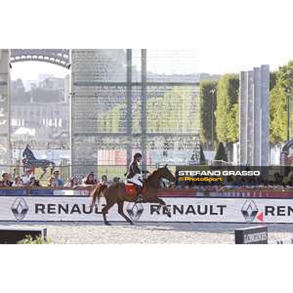 LGCT of Paris - Grand Prix - Simon Delestre (FRA) on Hermes Ryan - Paris, Champ de Mars - 6 July 2019 - ph.Stefano Grasso/LGCT