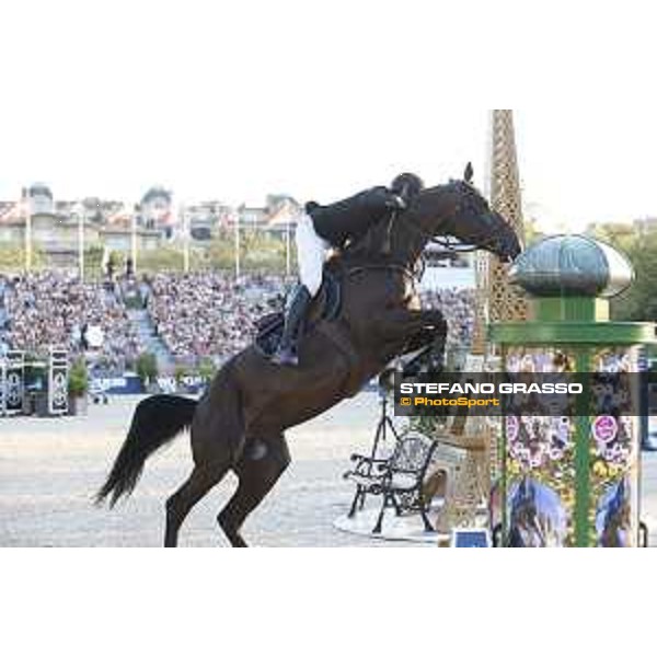 LGCT of Paris - Grand Prix - Kevin Staut (FRA) on Calevo 2 - Paris, Champ de Mars - 6 July 2019 - ph.Stefano Grasso/LGCT
