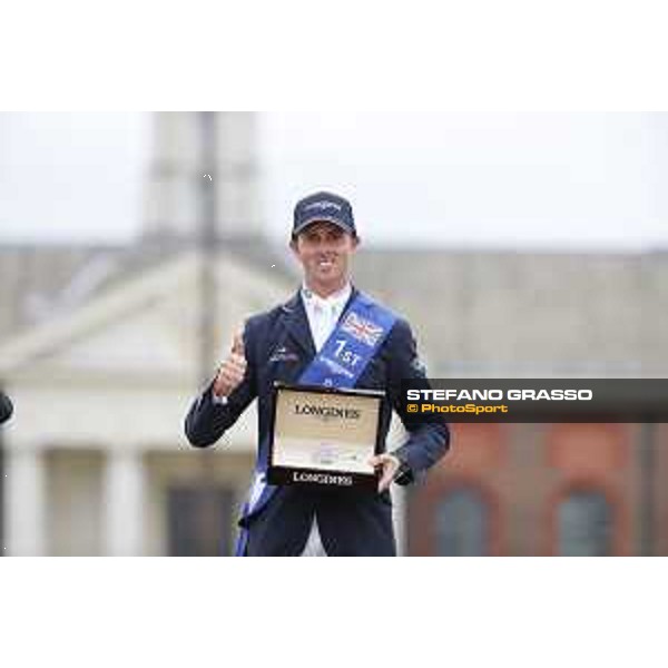 LGCT of London - Grand Prix - Prize giving ceremony - Ben Maher (GBR) - London, Royal Hospital Chelsea - 3 August 2019 - ph.Stefano Grasso/LGCT