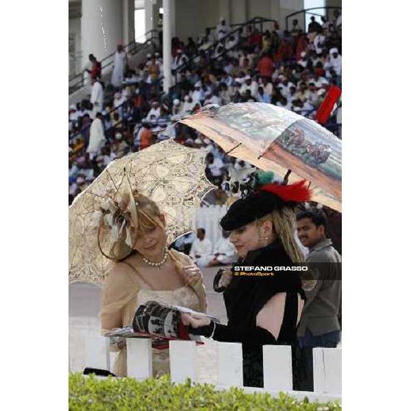 racegoers at the Dubai World Cup Dubai - Nad El Sheba, 28th march 2009 ph. Stefano Grasso