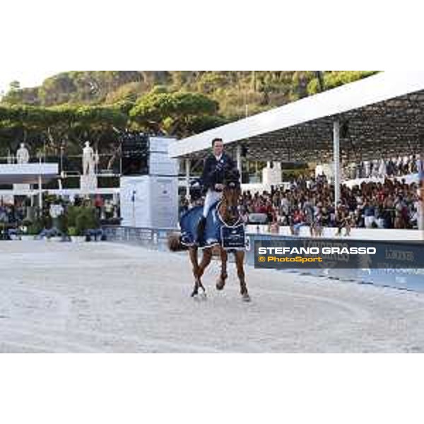 LGCT of Roma - Grand Prix - Prize giving ceremony - Lap of honour for Ben Maher (GBR) on Explosion W - Roma, Stadio dei Marmi - 7 September 2019 - ph.Stefano Grasso/LGCT
