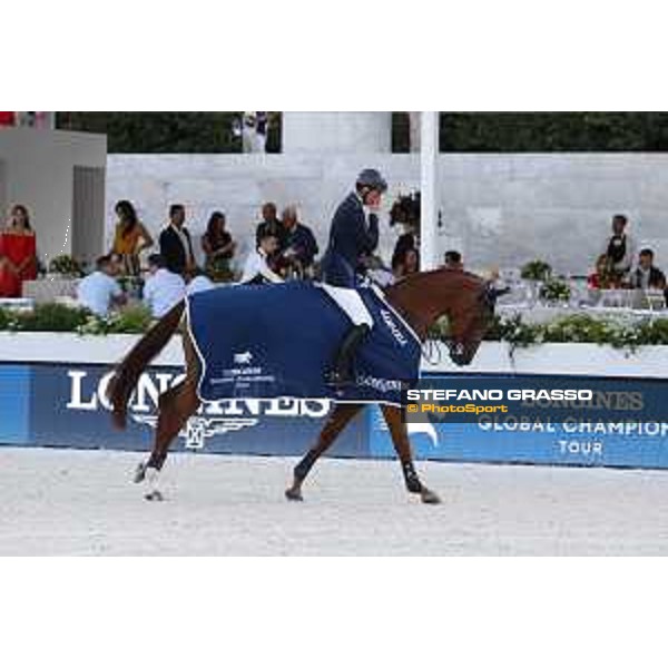 LGCT of Roma - Grand Prix - Prize giving ceremony - Lap of honour for Ben Maher (GBR) on Explosion W - Roma, Stadio dei Marmi - 7 September 2019 - ph.Stefano Grasso/LGCT