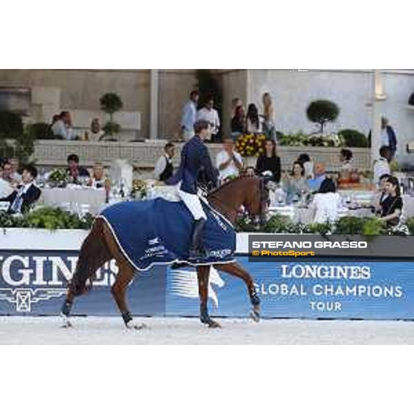 LGCT of Roma - Grand Prix - Prize giving ceremony - Lap of honour for Ben Maher (GBR) on Explosion W - Roma, Stadio dei Marmi - 7 September 2019 - ph.Stefano Grasso/LGCT