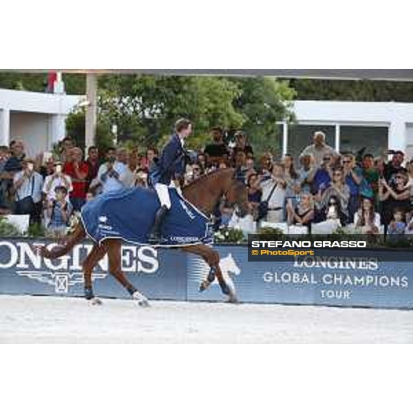LGCT of Roma - Grand Prix - Prize giving ceremony - Lap of honour for Ben Maher (GBR) on Explosion W - Roma, Stadio dei Marmi - 7 September 2019 - ph.Stefano Grasso/LGCT