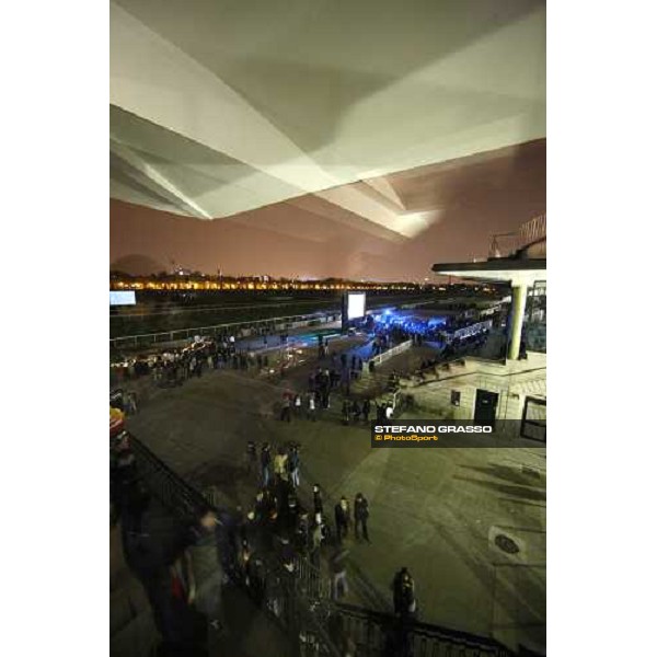 10.000 people enjoyed the night party at San Siro galopp racetrack Milan, 25th april 2009 ph. Stefano Grasso