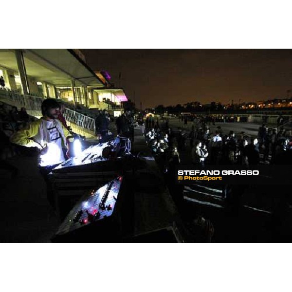 10.000 people enjoyed the night party at San Siro galopp racetrack Milan, 25th april 2009 ph. Stefano Grasso