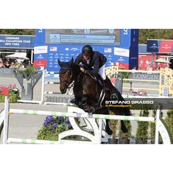 LGCT of New York - Grand Prix - Leopold Van Asten (NED) on VDL Groep Miss Untouchable - New York, Governors Island - 28 September 2019 - ph.Stefano Grasso/LGCT