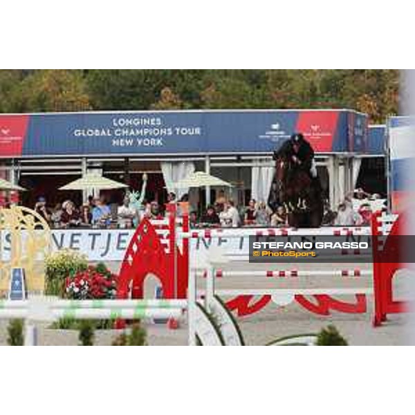 LGCT of New York - Grand Prix - Kevin Staut (FRA) on For Joy van?t Zorgvliet HDC - New York, Governors Island - 28 September 2019 - ph.Stefano Grasso/LGCT