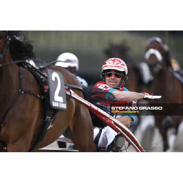 Pietro Gubellini congratulates with Lover Power after winning the Gran Premio d\' Europa Filly Milan, 25th april 2009 ph. Stefano Grasso
