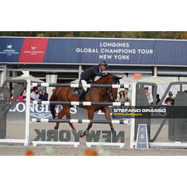LGCT of New York - Grand Prix - Ben Maher (GBR) on Explosion W - New York, Governors Island - 28 September 2019 - ph.Stefano Grasso/LGCT