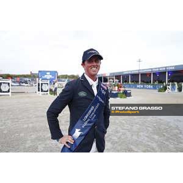 LGCT of New York - Grand Prix - Prize giving ceremony - Ben Maher (GBR) - New York, Governors Island - 29 September 2019 - ph.Stefano Grasso/LGCT