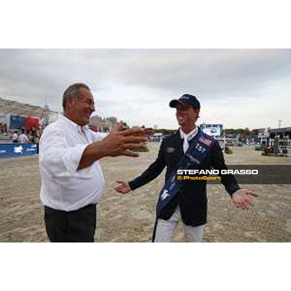 LGCT of New York - Grand Prix - Prize giving ceremony - Ben Maher (GBR), Uliano Vezzani (Course Designer) - New York, Governors Island - 29 September 2019 - ph.Stefano Grasso/LGCT