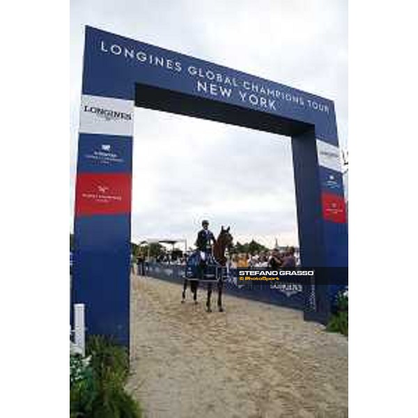 LGCT of New York - Grand Prix - Prize giving ceremony - Ben Maher (GBR) - New York, Governors Island - 29 September 2019 - ph.Stefano Grasso/LGCT