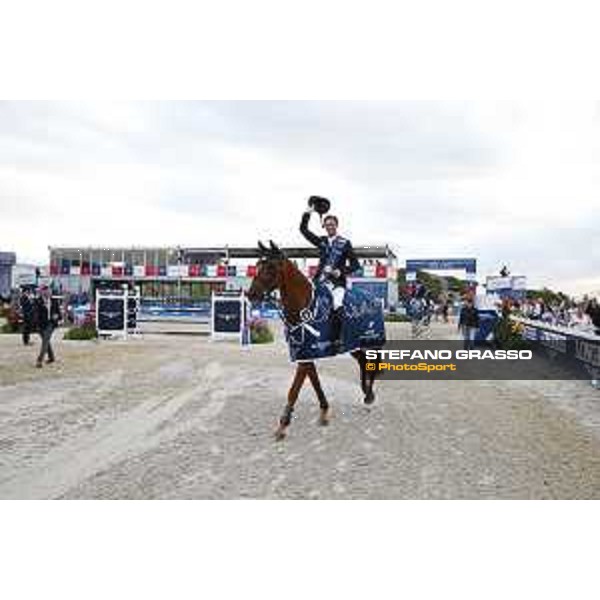 LGCT of New York - Grand Prix - Prize giving ceremony - Ben Maher (GBR) - New York, Governors Island - 29 September 2019 - ph.Stefano Grasso/LGCT