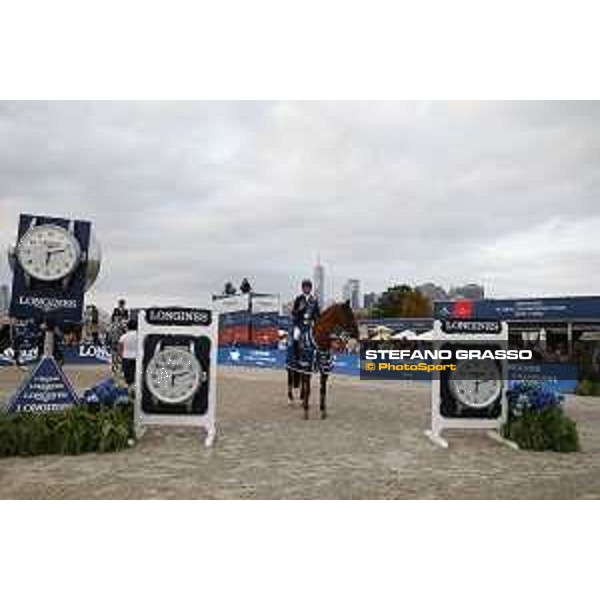 LGCT of New York - Grand Prix - Prize giving ceremony - Ben Maher (GBR) - New York, Governors Island - 29 September 2019 - ph.Stefano Grasso/LGCT