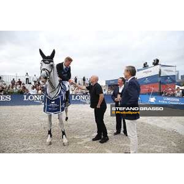 LGCT of New York - Grand Prix - Prize giving ceremony - Marcus Ehning (GER), Andre Agassi, Charles Villoz (VP and Head of International Sales at Longines), Jan Tops (President of LGCT and co-founder of GCL) - New York, Governors Island - 29 September 2019 - ph.Stefano Grasso/LGCT