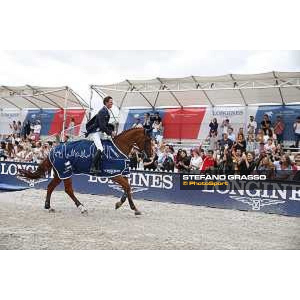 LGCT of New York - Grand Prix - Prize giving ceremony - Lap of honor for Ben Maher (GBR) - New York, Governors Island - 29 September 2019 - ph.Stefano Grasso/LGCT