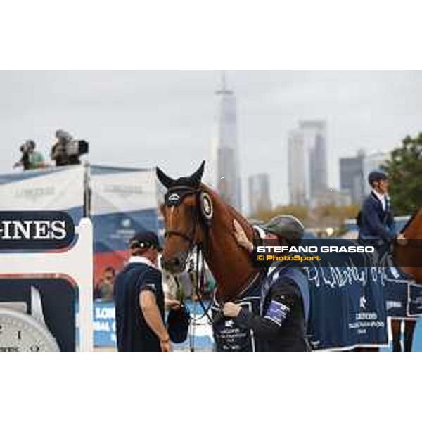LGCT of New York - Overall standing - Prize giving ceremony - Ben Maher - New York, Governors Island - 29 September 2019 - ph.Stefano Grasso/LGCT