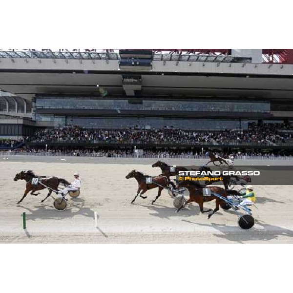 Roberto Vecchione with Malesia wins the Premio Emilia Milan, 25th april 2009 ph. Stefano Grasso