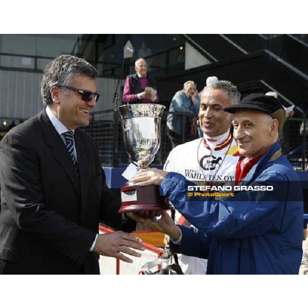 giving prize of Premio Emilia won by Roberto Vecchione with Malesia Milan, 25th april 2009 ph. Stefano Grasso