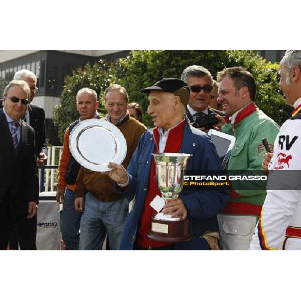 giving prize of Premio Emilia won by Roberto Vecchione with Malesia Milan, 25th april 2009 ph. Stefano Grasso