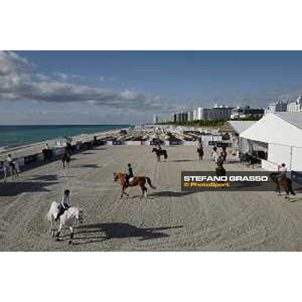 LGCT of Miami Beach - View of warm up arena - Miami Beach, South Beach - 17 April 2019 - ph.Stefano Grasso/LGCT