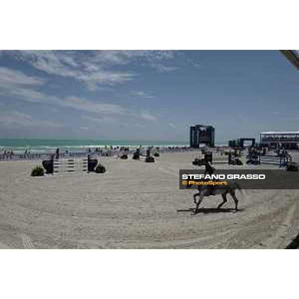 LGCT of Miami Beach - View of warm up arena, public, view of vip lounge - Miami Beach, South Beach - 19 April 2019 - ph.Stefano Grasso/LGCT