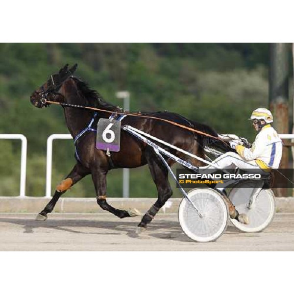 Roberto Andreghetti with Ghibellino before the start of the 60¡ Gran Premio Lotteria - Trofeo Snai Napoli, 3rd may 2009 ph. Stefano Grasso