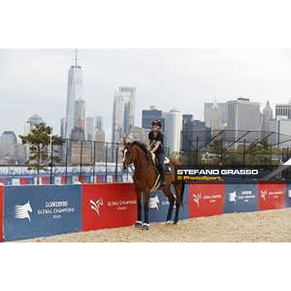 LGCT of NEW YORK - Jessica Springsteen - Statue of Liberty - Manhattan skyline NEW YORK, Governors Island - 26 September 2019 - ph.Stefano Grasso/LGCT