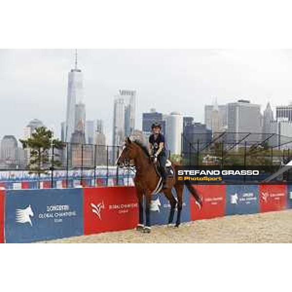 LGCT of NEW YORK - Jessica Springsteen - Statue of Liberty - Manhattan skyline NEW YORK, Governors Island - 26 September 2019 - ph.Stefano Grasso/LGCT