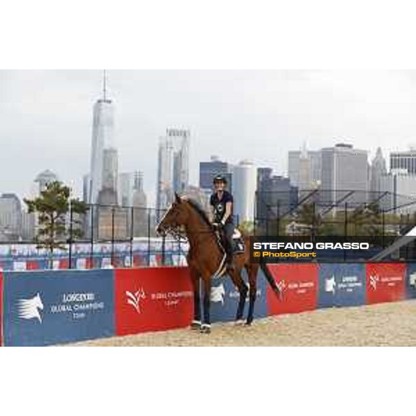 LGCT of NEW YORK - Jessica Springsteen - Statue of Liberty - Manhattan skyline NEW YORK, Governors Island - 26 September 2019 - ph.Stefano Grasso/LGCT