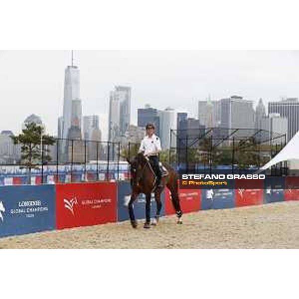 LGCT of NEW YORK - Scott Brash on Hello Mr President- The Statue of Liberty NRW NEW YORK, Governors Island - 26 September 2019 - ph.Stefano Grasso/LGCT