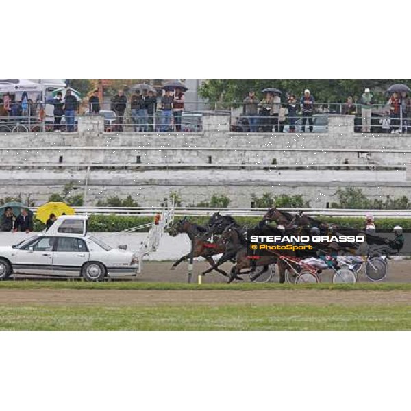 start of the 1st heat of the 60¡ Gran Premio Lotteria - Trofeo Snai - Gironda AS leads on Ghibellino and Island Effe Napoli, 3rd may 2009 ph. Stefano Grasso