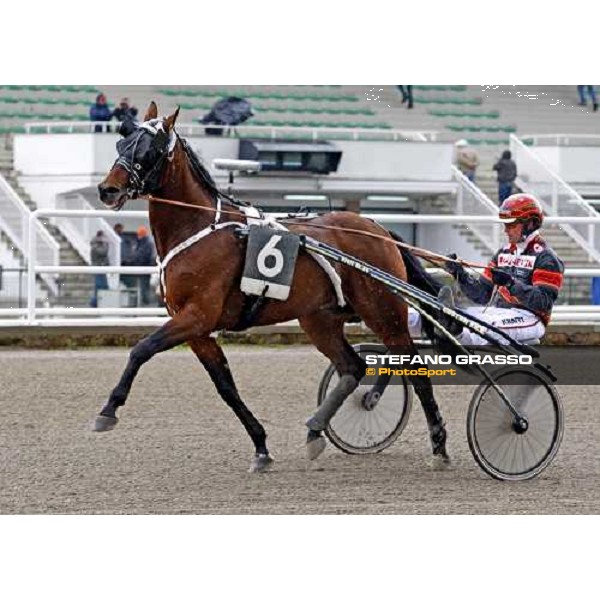 F.Larsson with Tiimetosaygoodbye warming up before the start of the 2nd heat of the 60¡ Gran Premio Lotteria - Trofeo Snai Napoli, 3rd may 2009 ph. Stefano Grasso