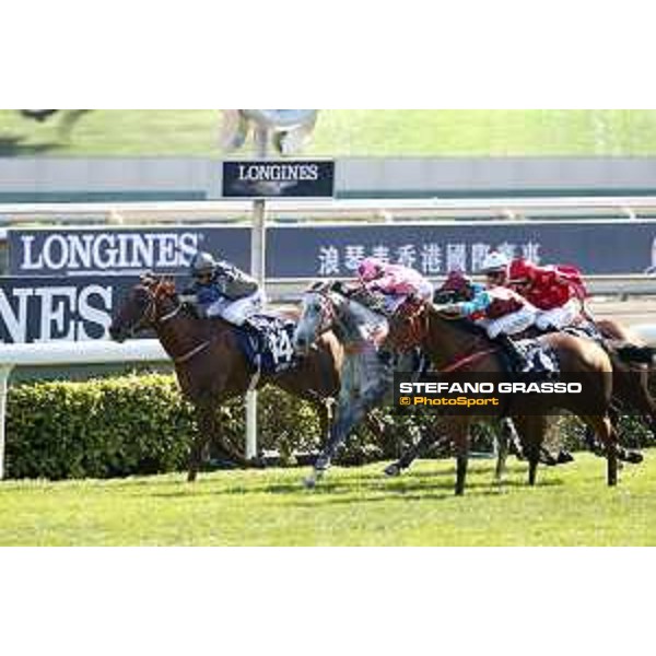 LHKIR 2019 - Joao Moreira wins Longines Hong Kong Sprint - Hong Kong, Sha Tin Racecourse - 8 December 2019 - ph.Stefano Grasso/Longines