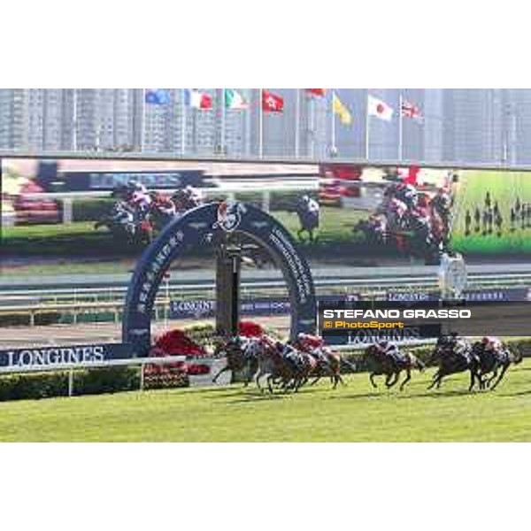 LHKIR 2019 - Joao Moreira wins Longines Hong Kong Sprint - Hong Kong, Sha Tin Racecourse - 8 December 2019 - ph.Stefano Grasso/Longines