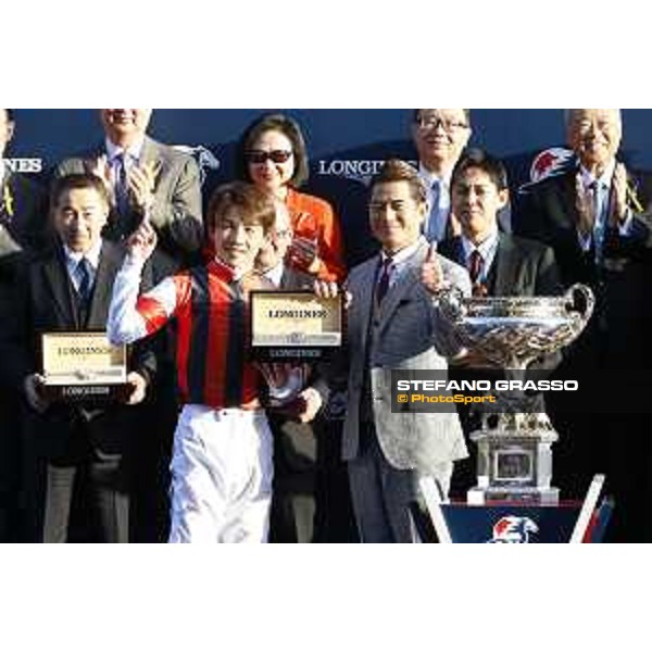 LHKIR 2019 - Longines Hong Kong Cup - M Matsuoka on Win Bright - Hong Kong, Sha Tin Racecourse - 8 December 2019 - ph.Stefano Grasso/Longines