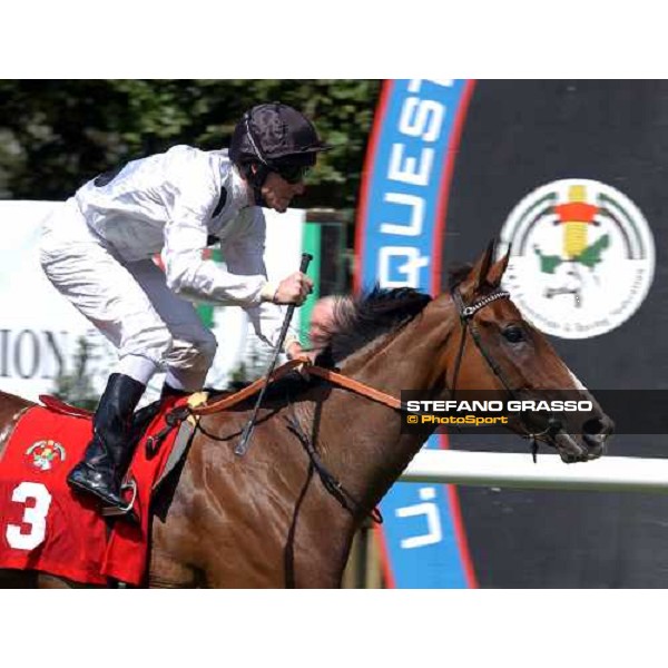 Jhonny Murtagh with Soviet Song on the winning post of The Falmouth Stakes Newmarket, 6th june 2004 ph. Stefano Grasso
