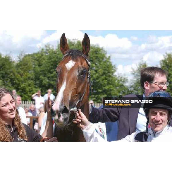 Jhonny Murtagh and soviet Song in the winning enclosure of The Falmouth Stakes Newmarket, 6th june 2004 ph. Stefano Grasso